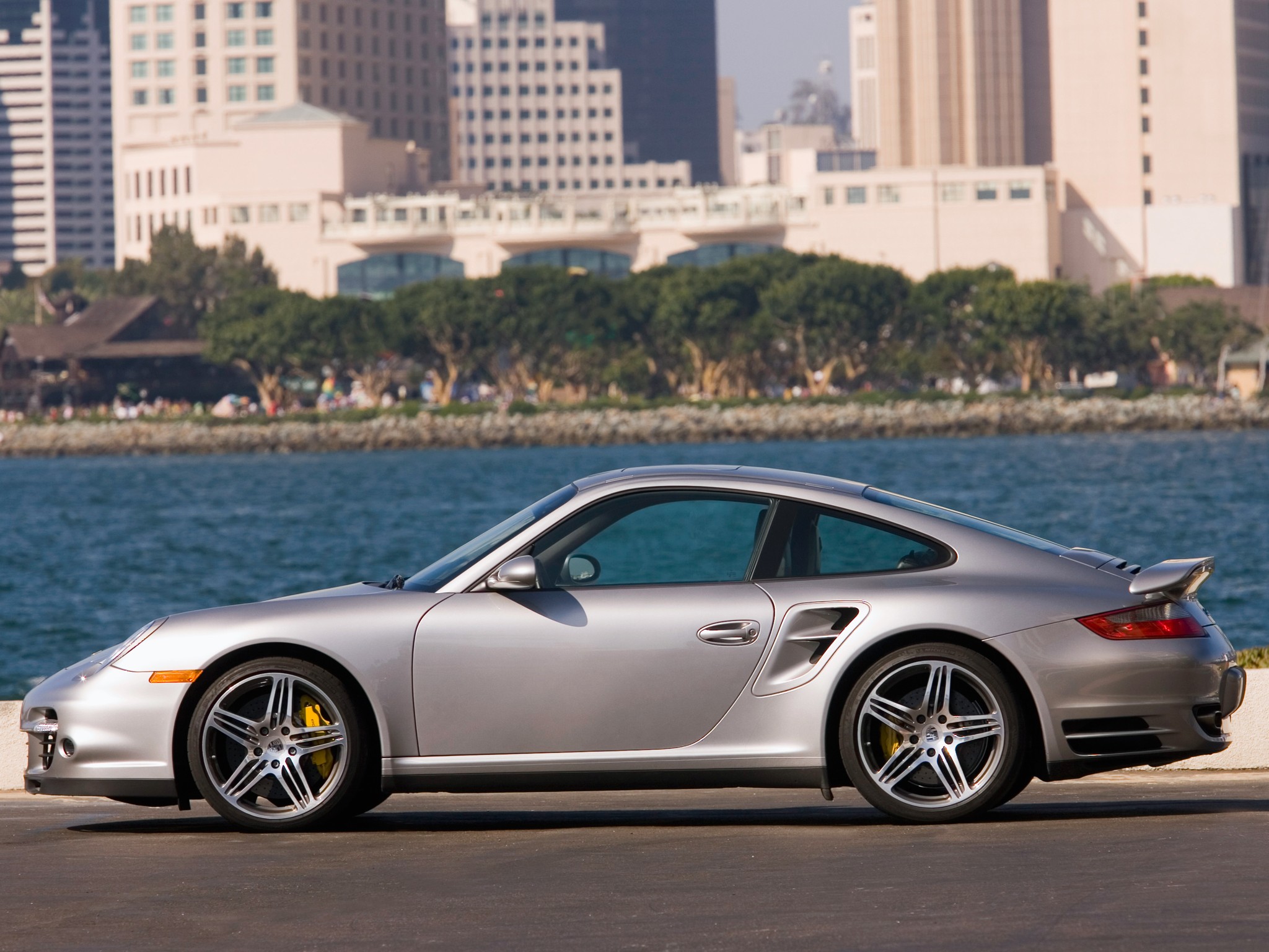 PORSCHE-911-Turbo--997--1344_35.jpg