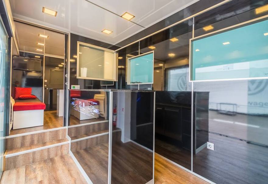 51436128_1882664811844837_8725978991065825280_n