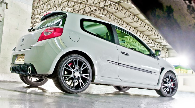 renaultsportclio01