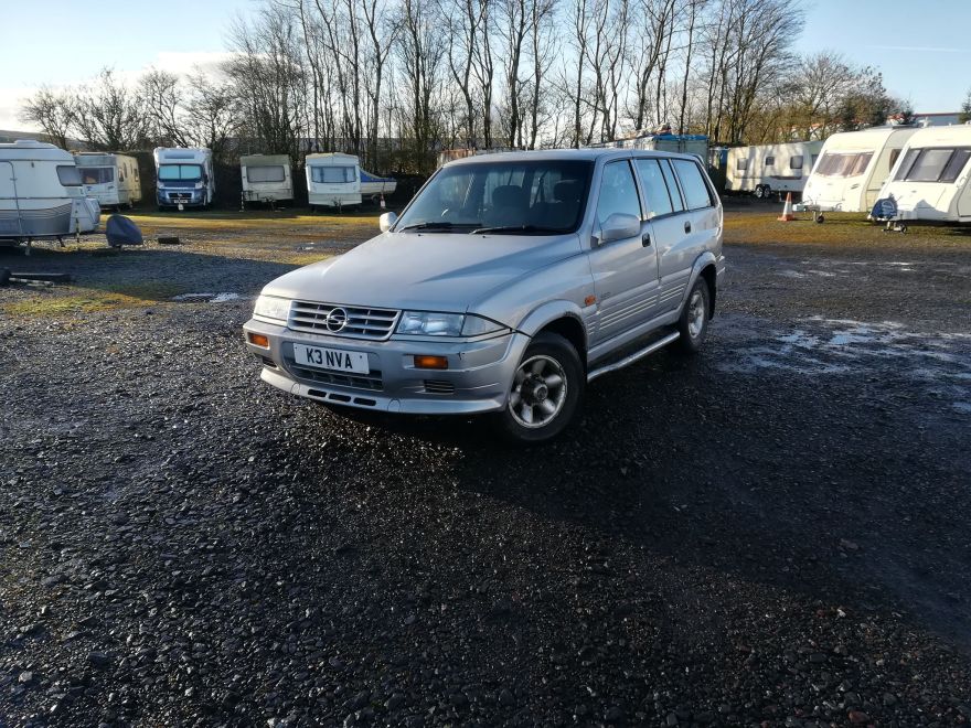 49210744_323944275117644_8264208726152445952_n